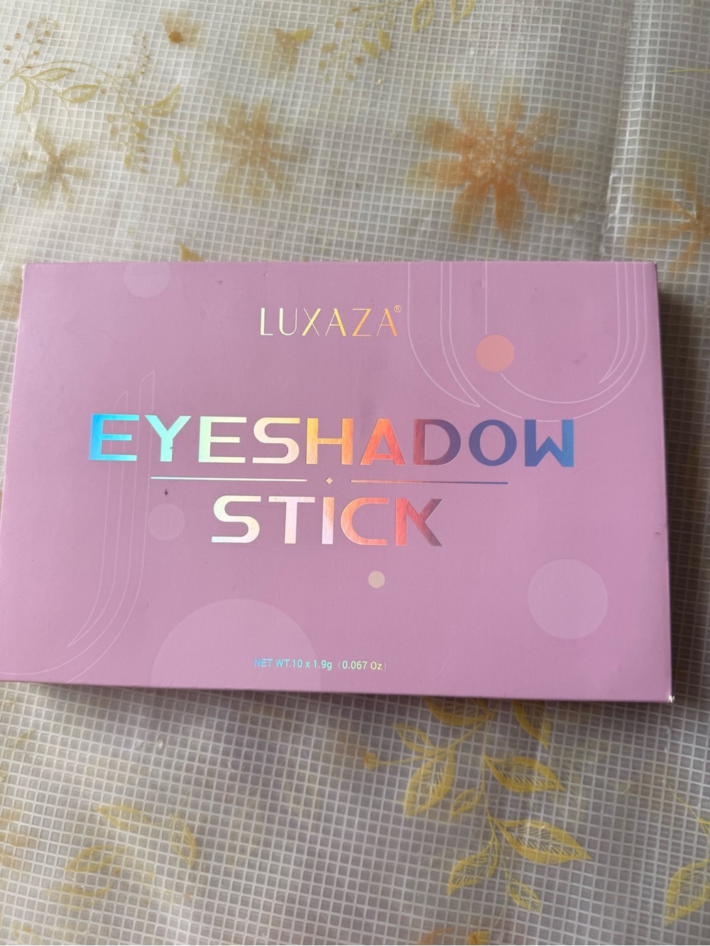 Luxaza Pink Eyeshadow Stick — Creamy Pink Eye Color